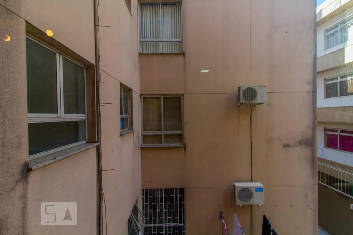 3-bedroom apartment with a washing machine — photo 32