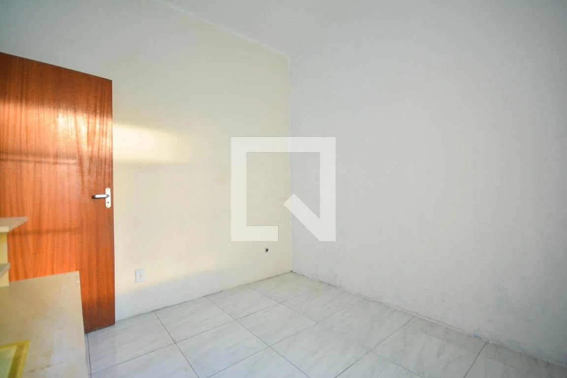 2-bedroom apartment with a home office — photo 2