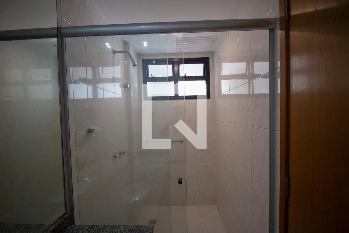 Apartamento com 4 suítes e varanda envidraçada — photo 45
