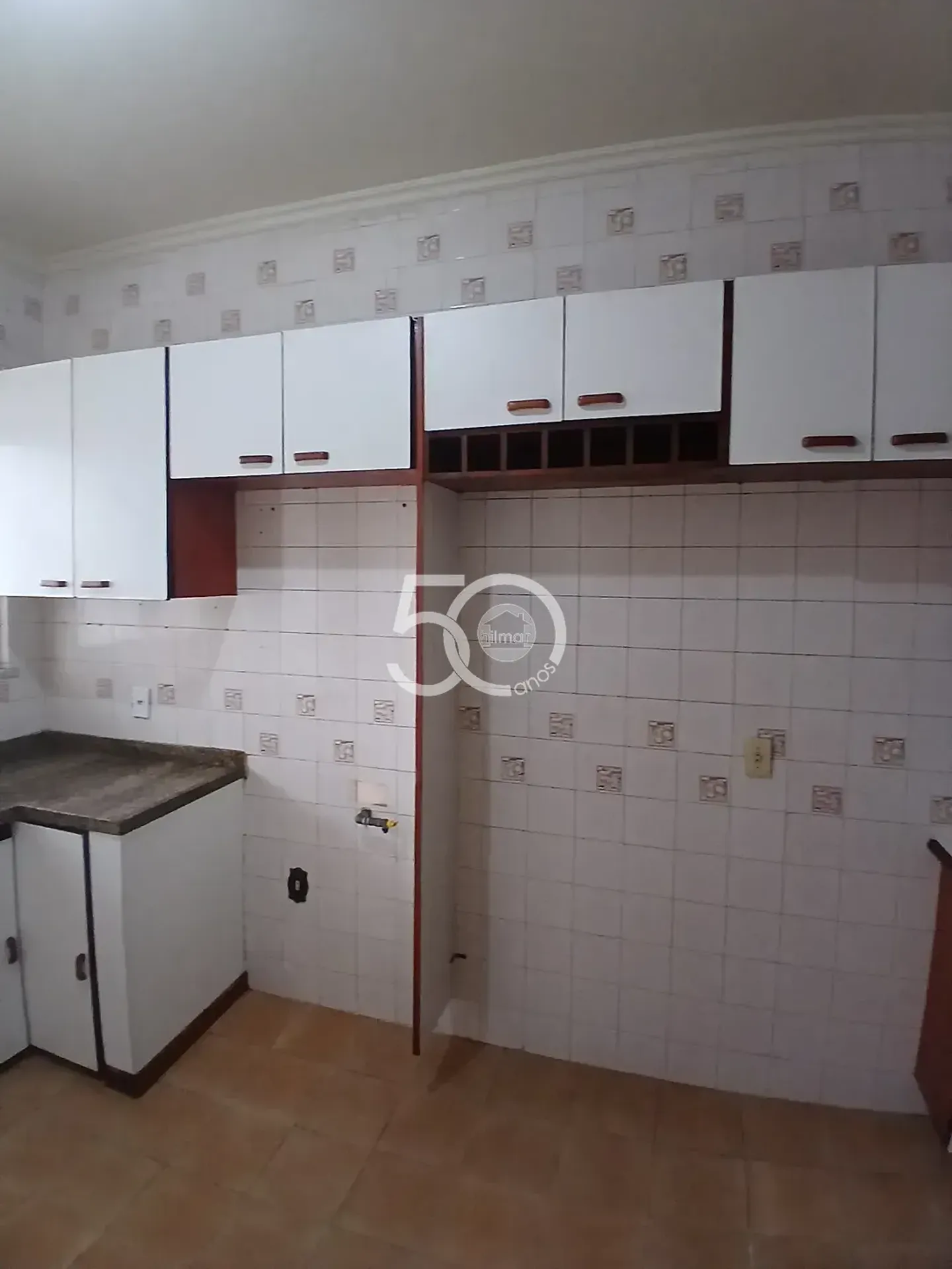 Apartamento sem mobília com 2 quartos e varanda — photo 25