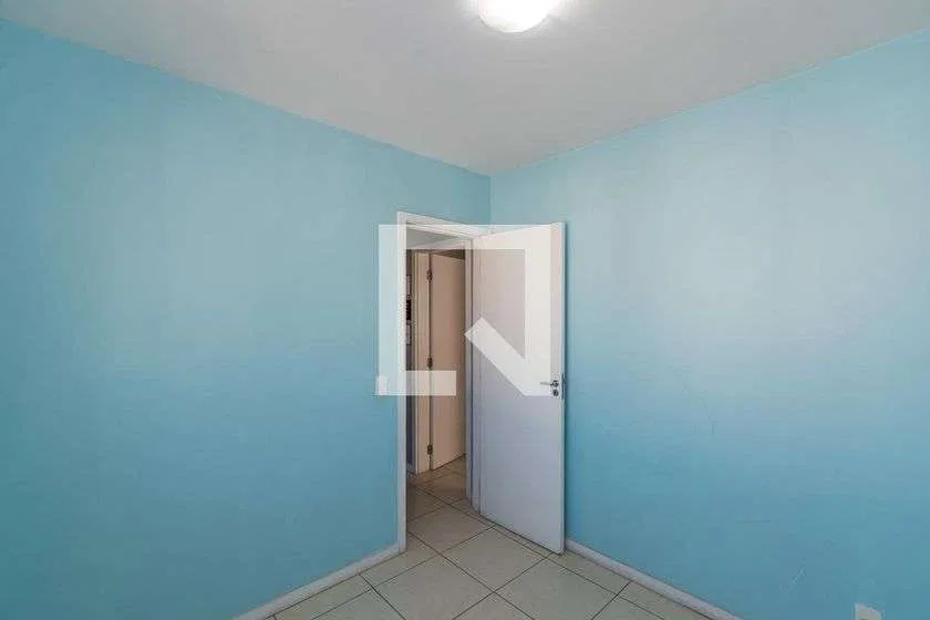 64 m² apartment with 3 bedrooms and open-plan kitchen — photo 11