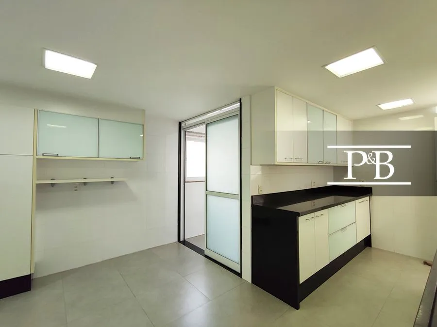 4-bedroom apartment, 289 m² — photo 27