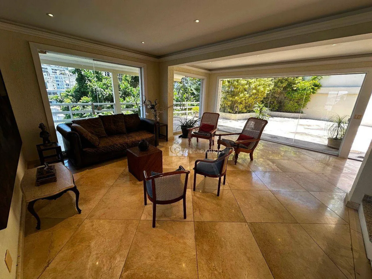 Furnished house with 5 bedrooms and 1200 m² gas kitchen — photo 8