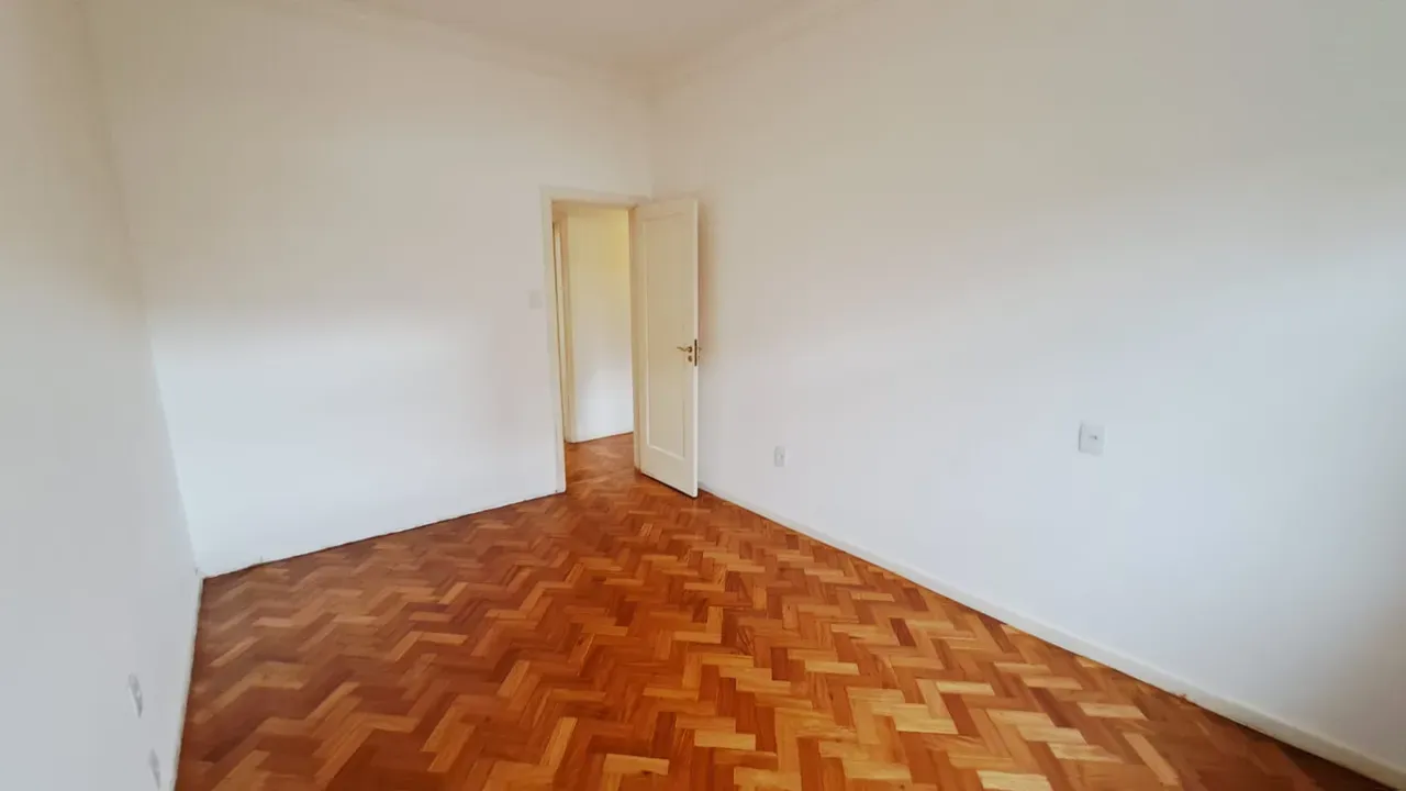 Apartment on the 3rd floor with a walk-in closet — photo 2