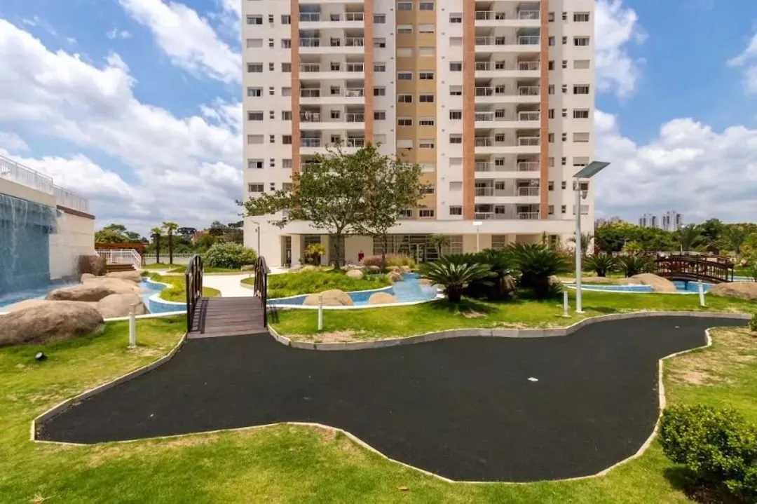Apartamento de 2 dormitorios con balcón cerrado en vidrio — photo 42
