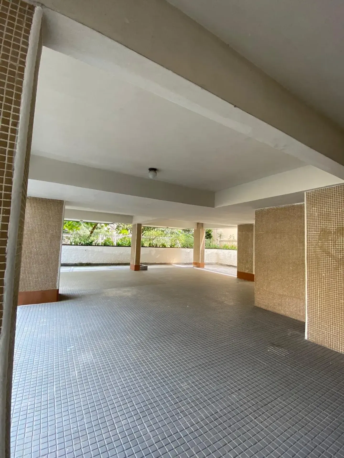 Пральна машина та 2 спальні: квартира 90 м² — photo 37