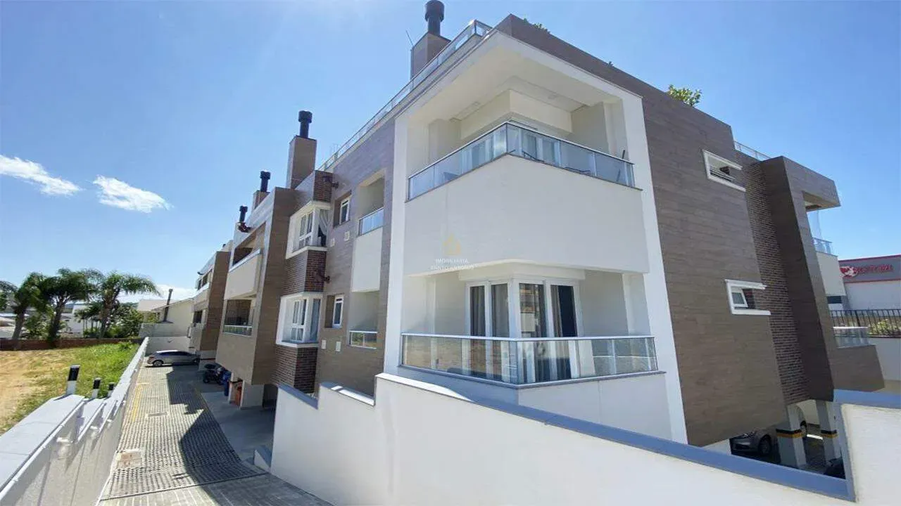 Furnished 1-bedroom apartment with 40 m² and 2 parking spots — photo 4