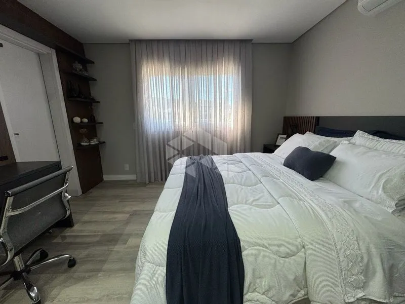 Furnished house with 4 en-suite bedrooms and private garden — photo 43