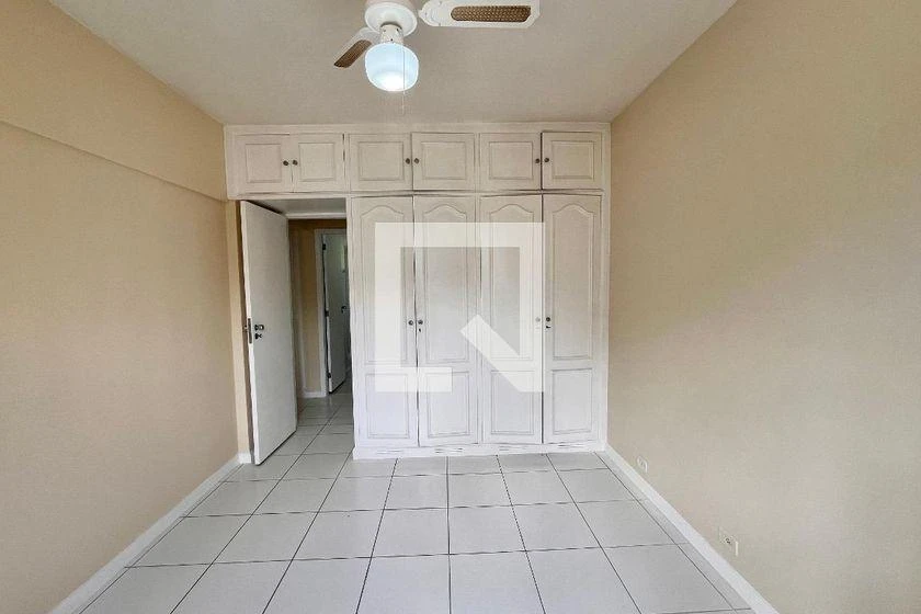 Apartamento de 2 quartos com cozinha fechada — photo 14