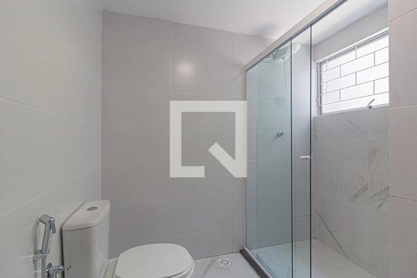 Unfurnished apartment with a private garden and 3 bedrooms — photo 19