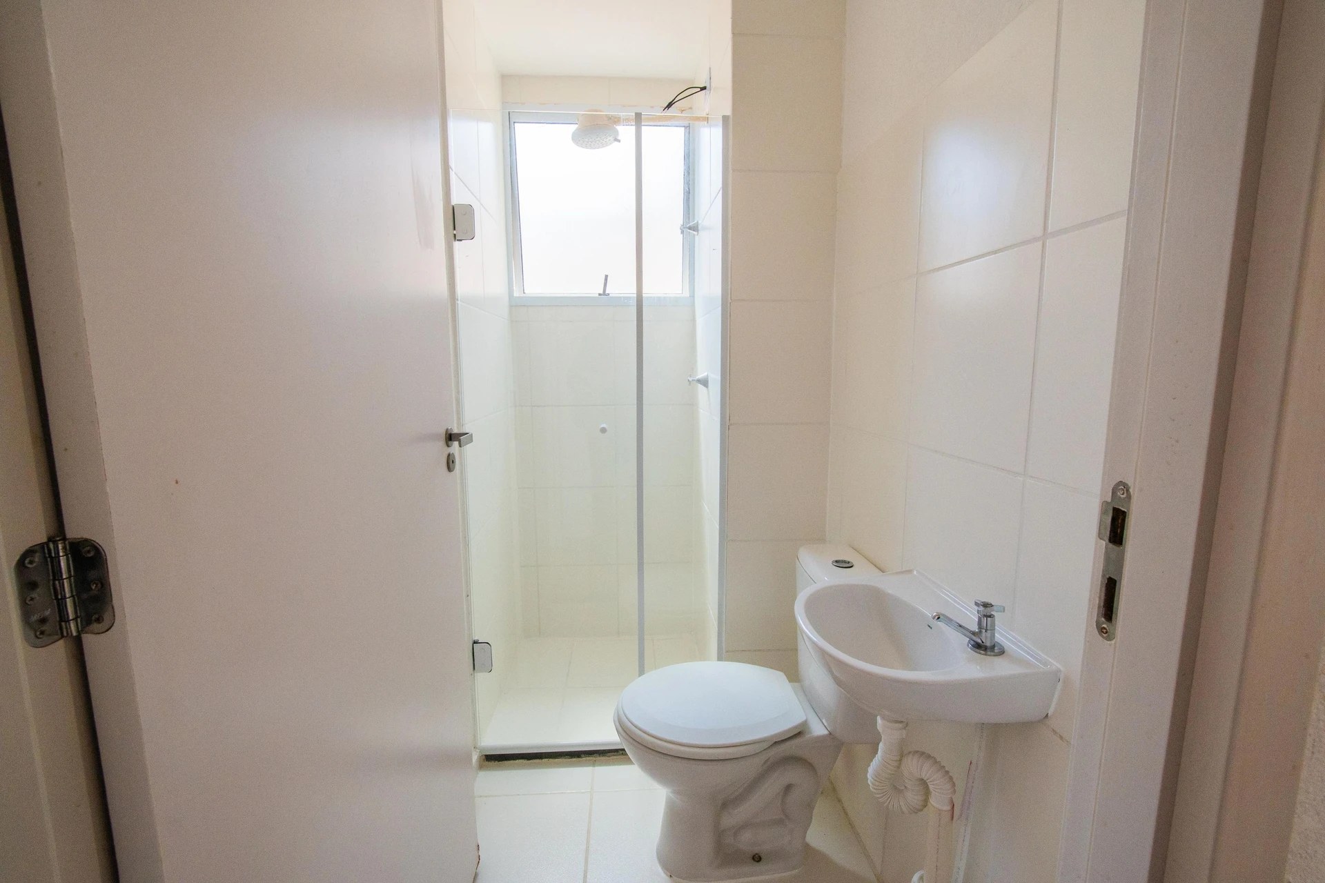 2-bedroom apartment with wood or laminate floors in Curitiba — photo 5