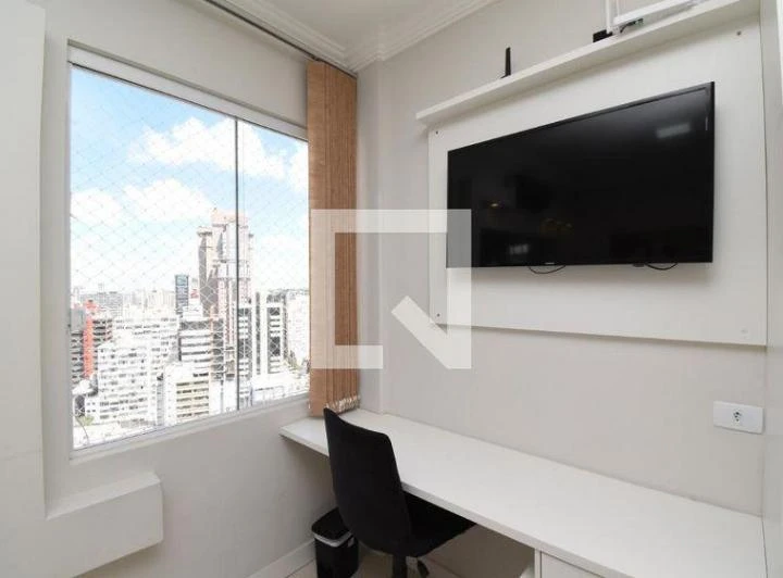 Furnished studio 25 m² with 1 bedroom and no parking — photo 5