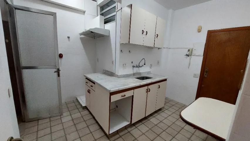 Unfurnished apartment with 2 bedrooms, 3 baths — photo 7