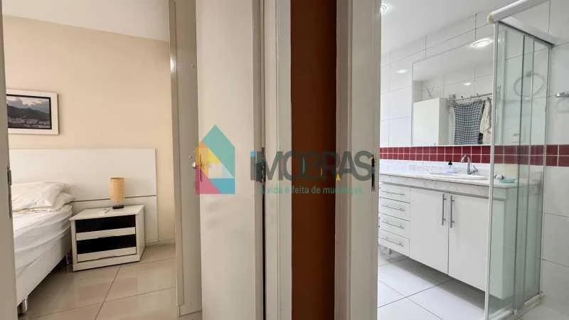Furnished 1-bedroom apartment with open-plan kitchen — photo 21