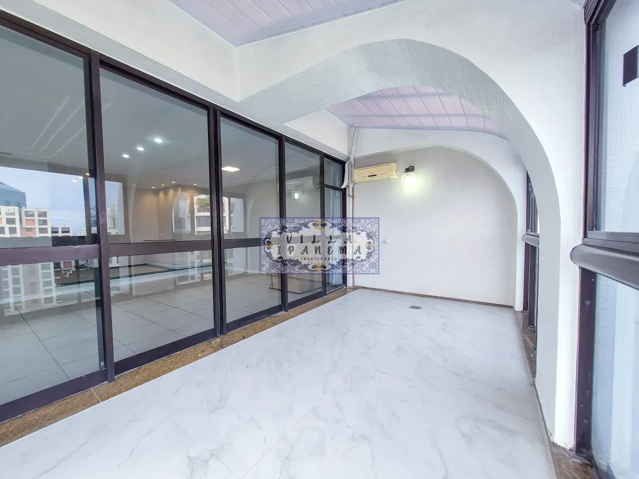 200 m² apartment with 3 en-suite bedrooms and private BBQ — photo 7