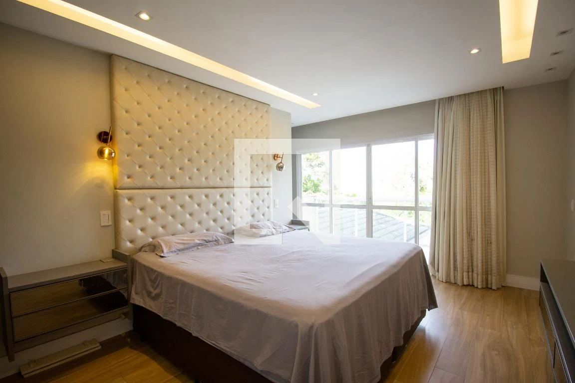4-bedroom house with a bathtub in Rio de Janeiro — photo 39