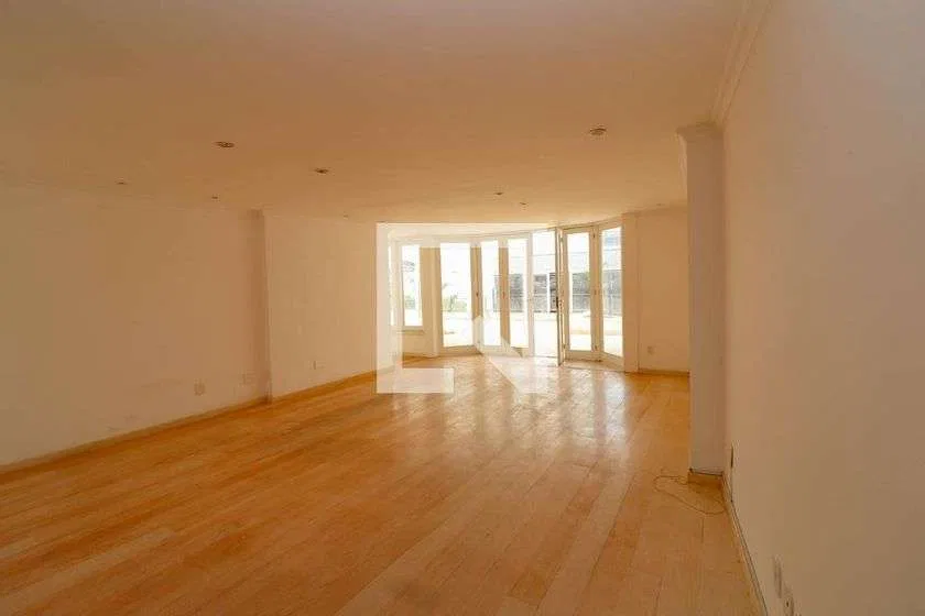 626 m² penthouse with 4 bedrooms and 3 parking spaces — photo 13