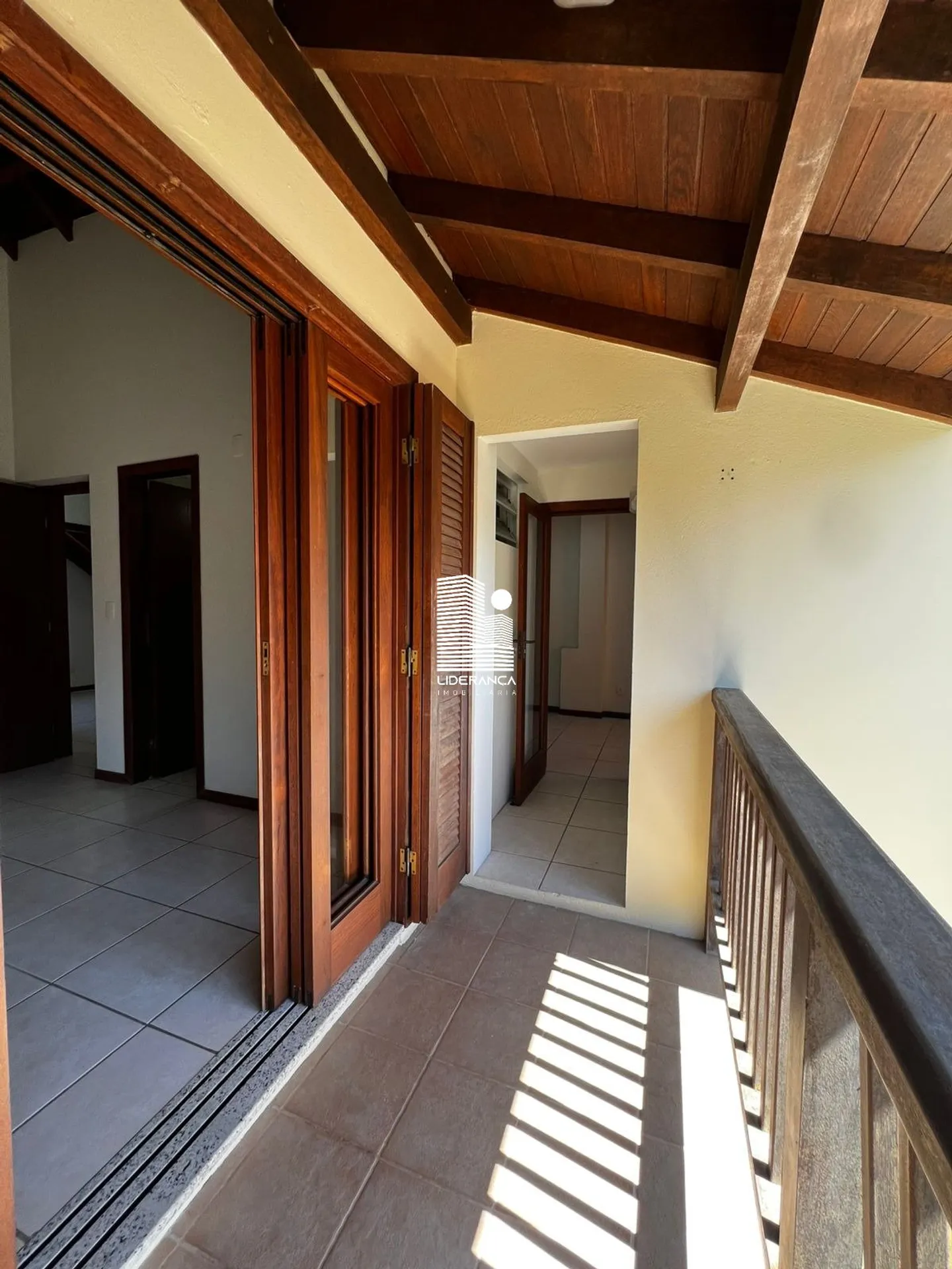 180 m² house with 3 bedrooms, 2 baths and a balcony — photo 4
