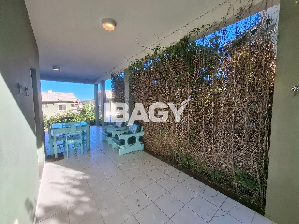 House with 3 bedrooms and 246 m², open-plan kitchen — photo 24