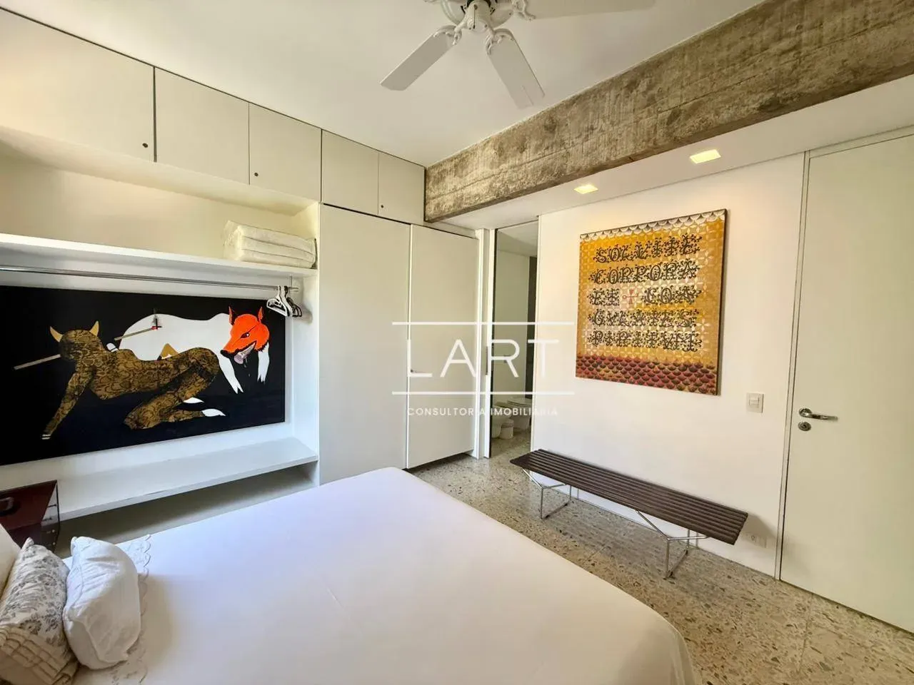 Furnished 2-bedroom apartment with 3 bathrooms — photo 32