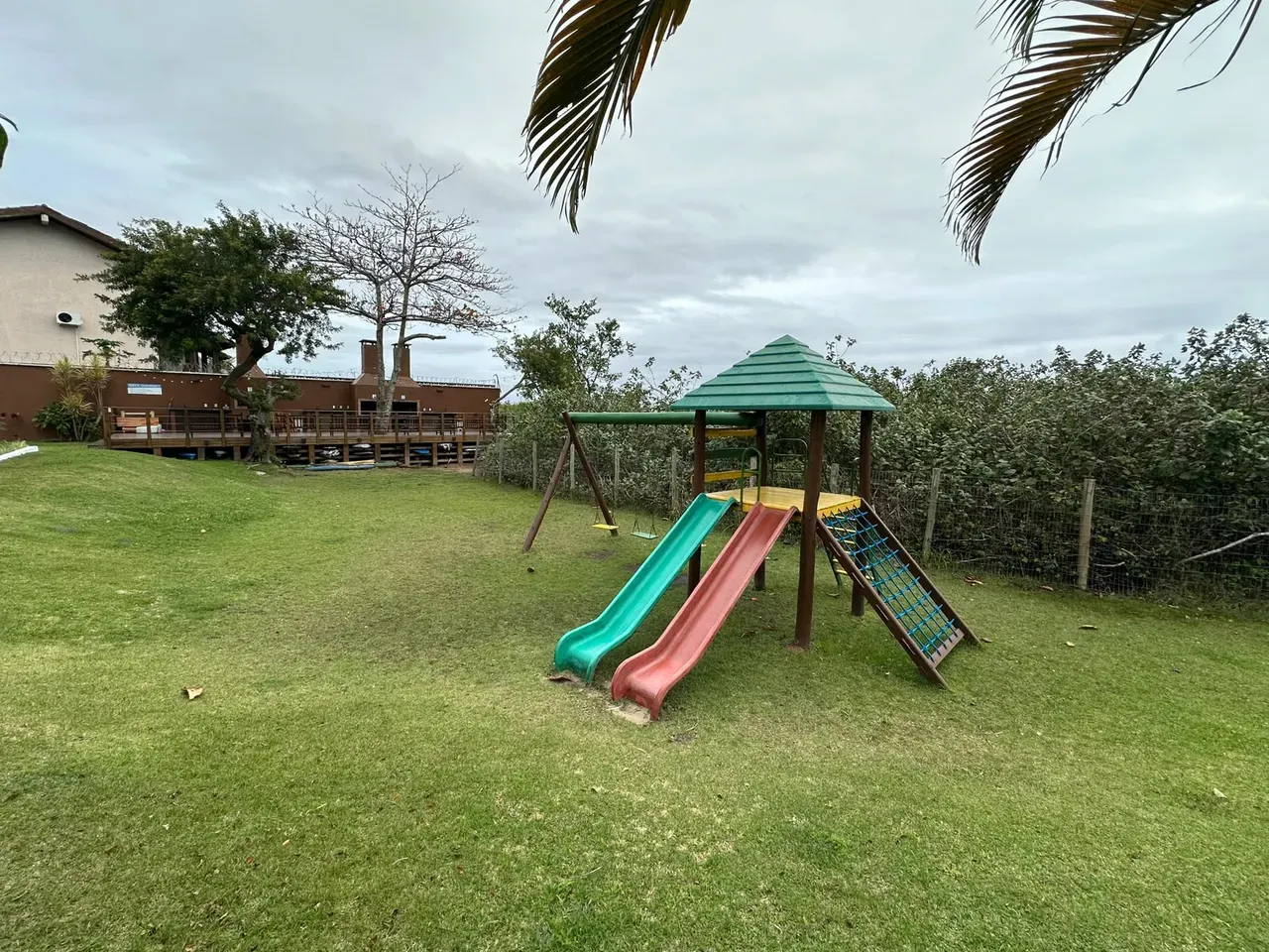 One-bedroom apartment with a water view in Florianópolis — photo 11