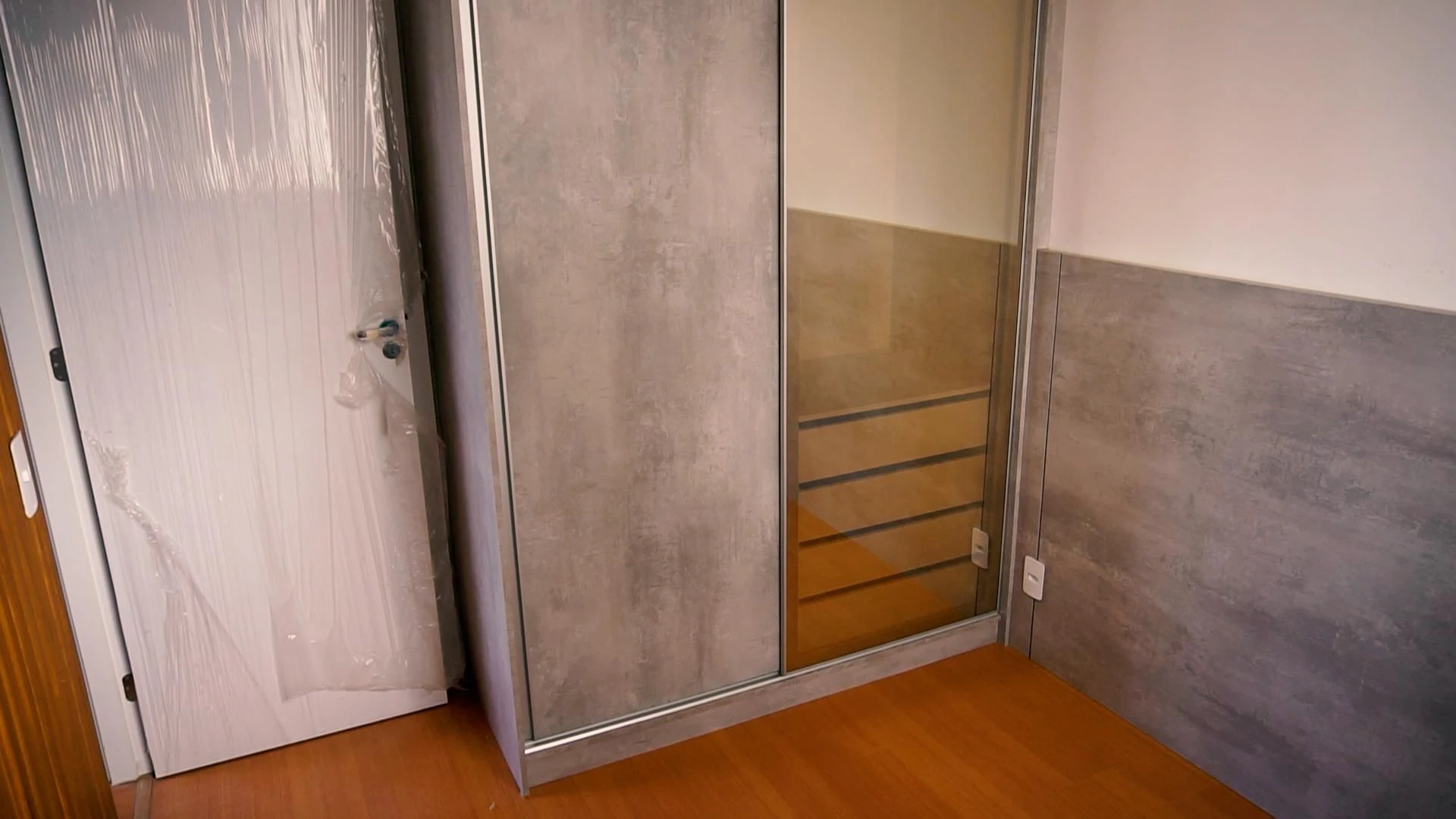 Apartamento mobiliado com varanda e churrasqueira na sacada — photo 11