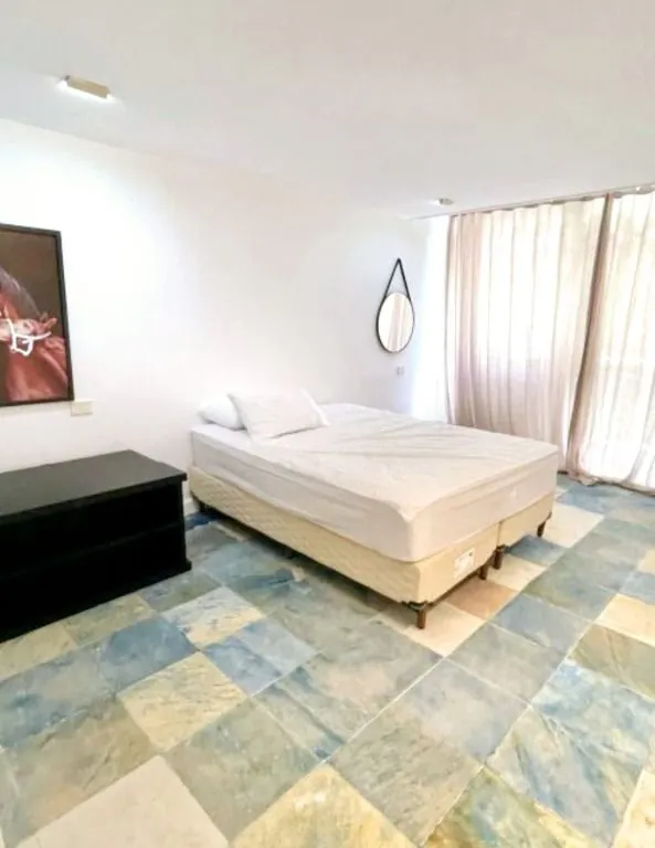 Ванна та 5 спалень: квартира 677 м² — photo 11