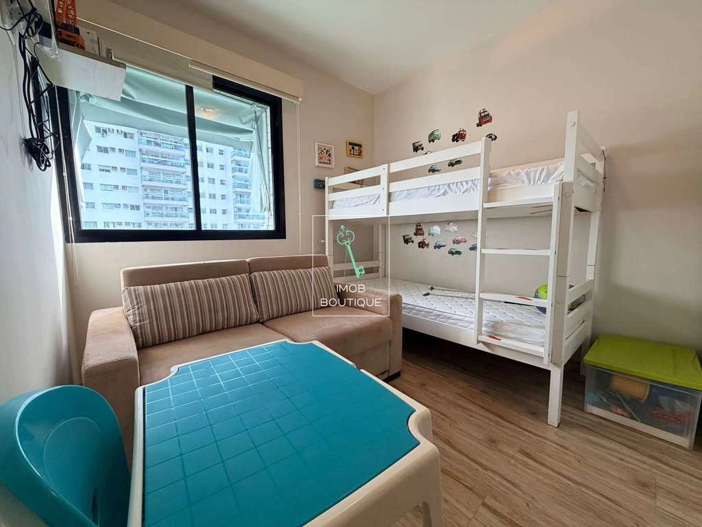 Apartment with enclosed balcony, 3 bedrooms and 2 parking — photo 20