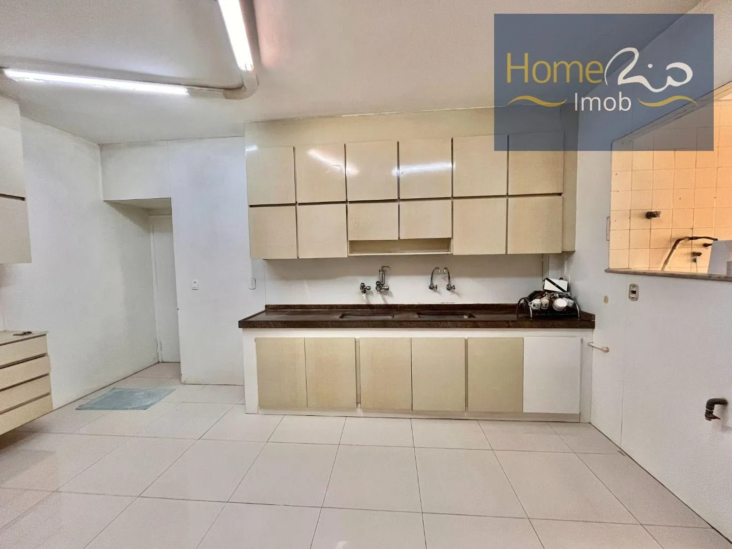 3-bedroom apartment with 2 bathrooms and included parking — photo 30