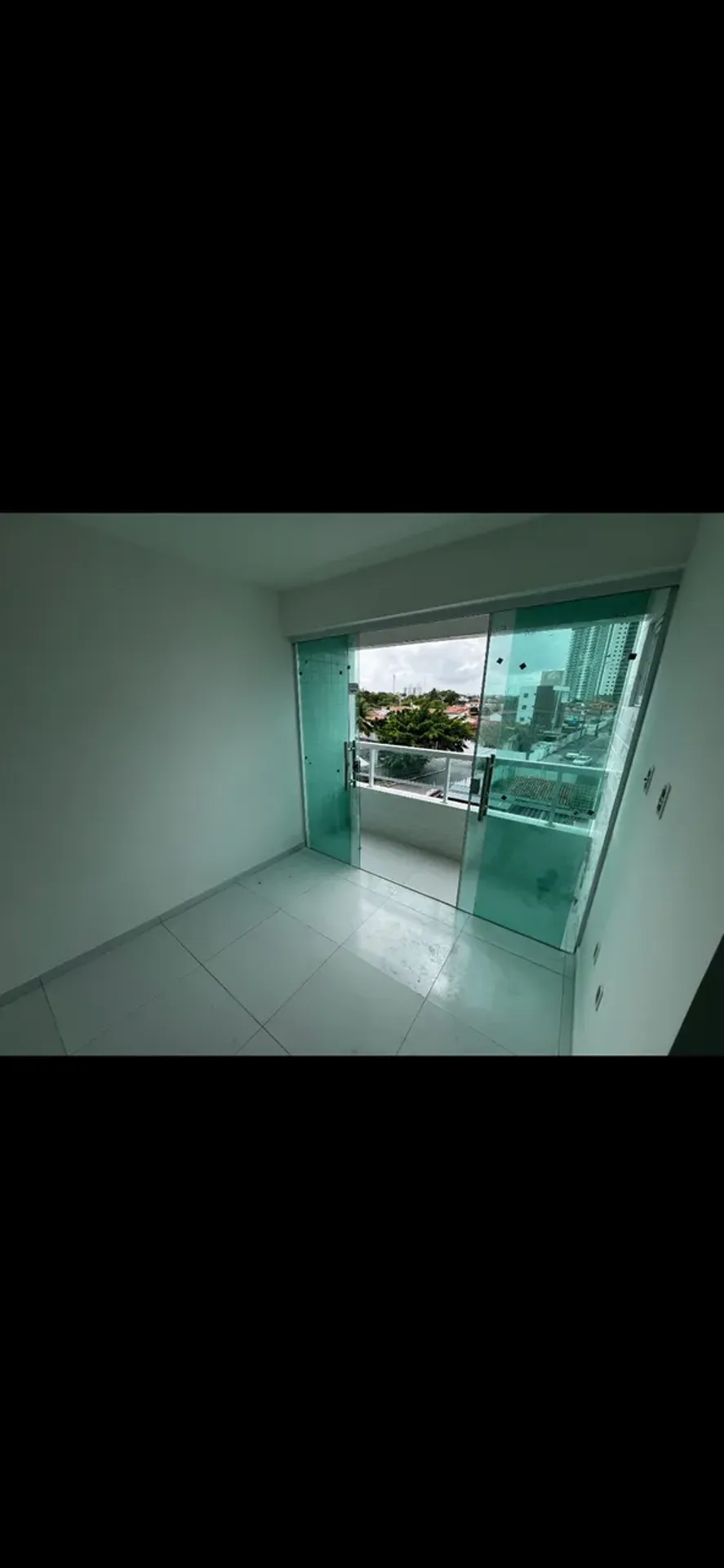 2-bedroom apartment with 1 en-suite and 2 bathrooms — photo 6