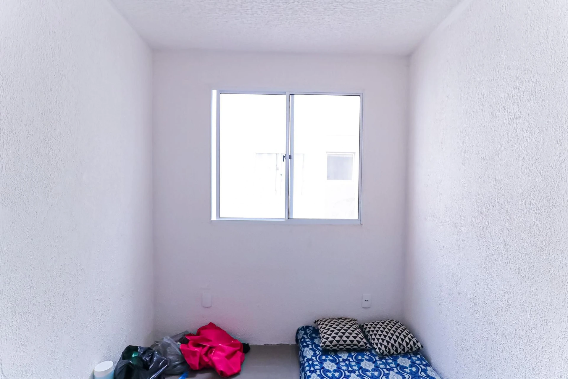 2-bedroom apartment in a building with a gym — photo 24