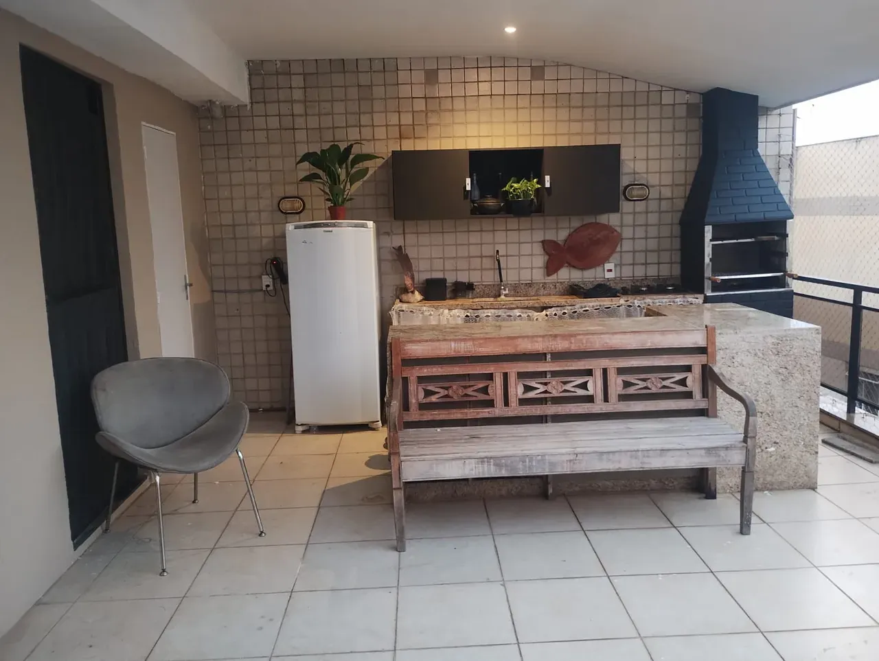 Furnished apartment, 240 m², with a glass-enclosed balcony — photo 7