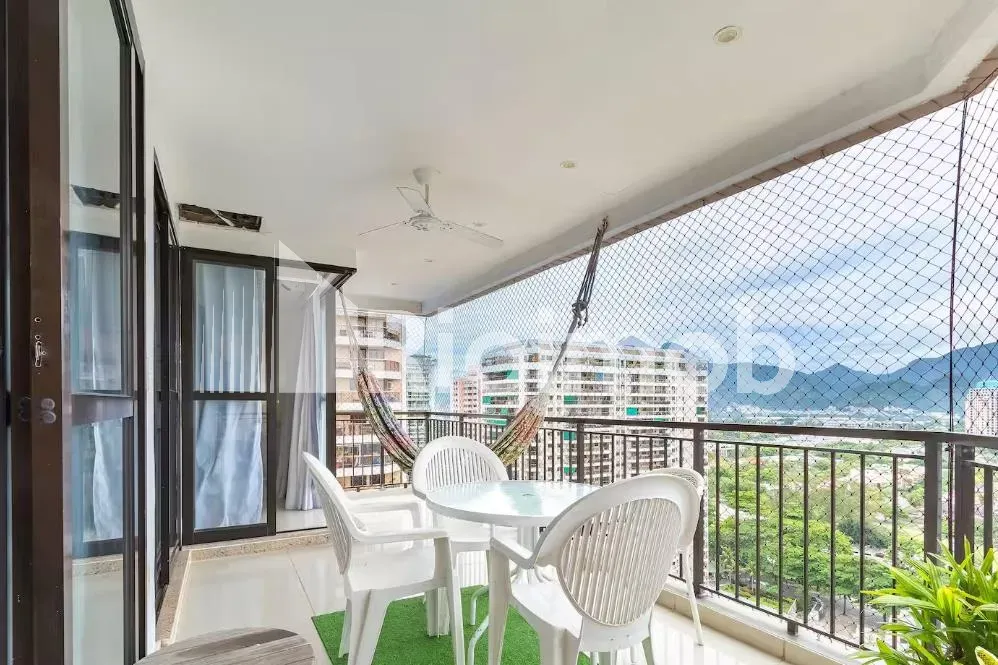 Furnished apartment with balcony and a gas stove kitchen — photo 9