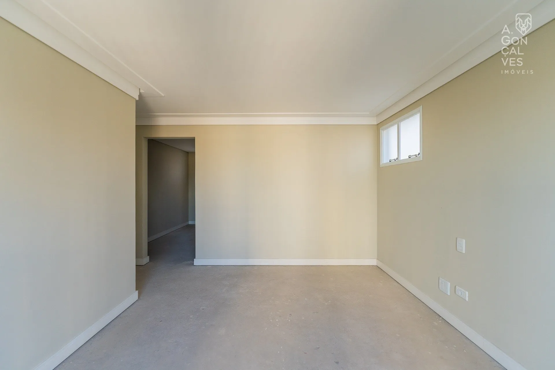 4-bedroom apartment with balcony and 3 parking spaces — photo 34