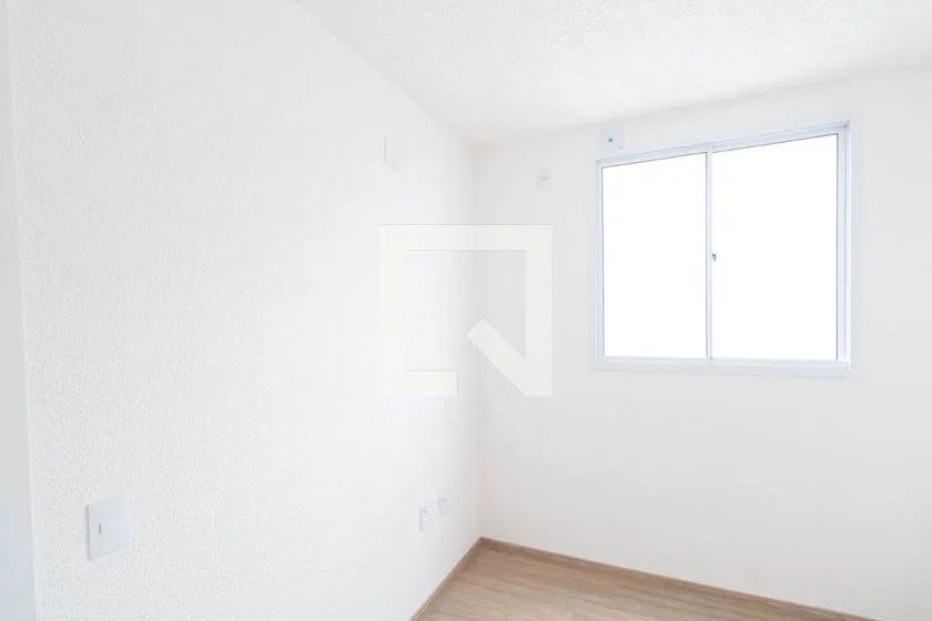 Apartamento de 46 m² com 2 quartos e cozinha fechada — photo 16