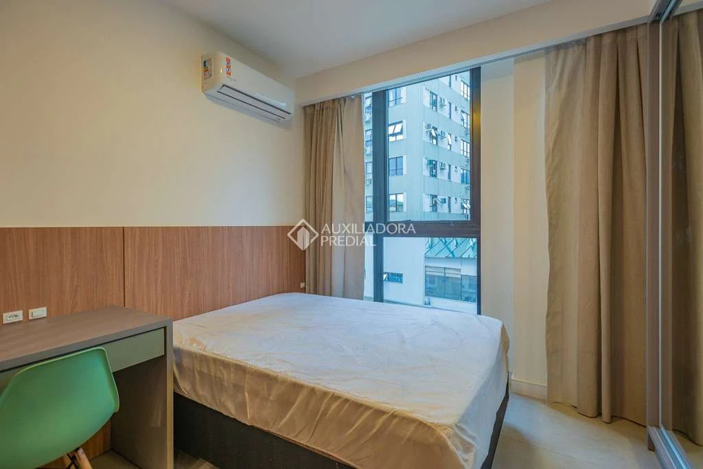 Furnished 1-bedroom apartment with 53 m² — photo 3