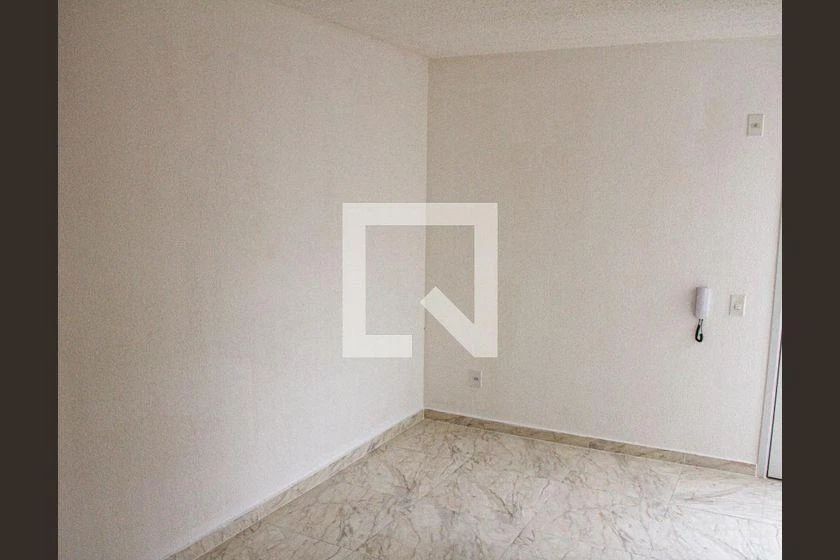 2-bedroom apartment in a building with a pool — photo 20
