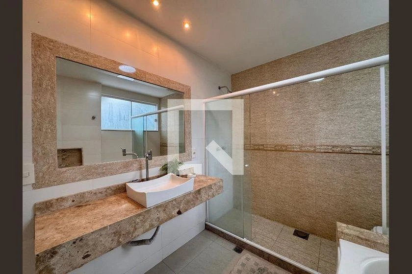 Casa em condomínio com 6 quartos e 6 banheiros — photo 22