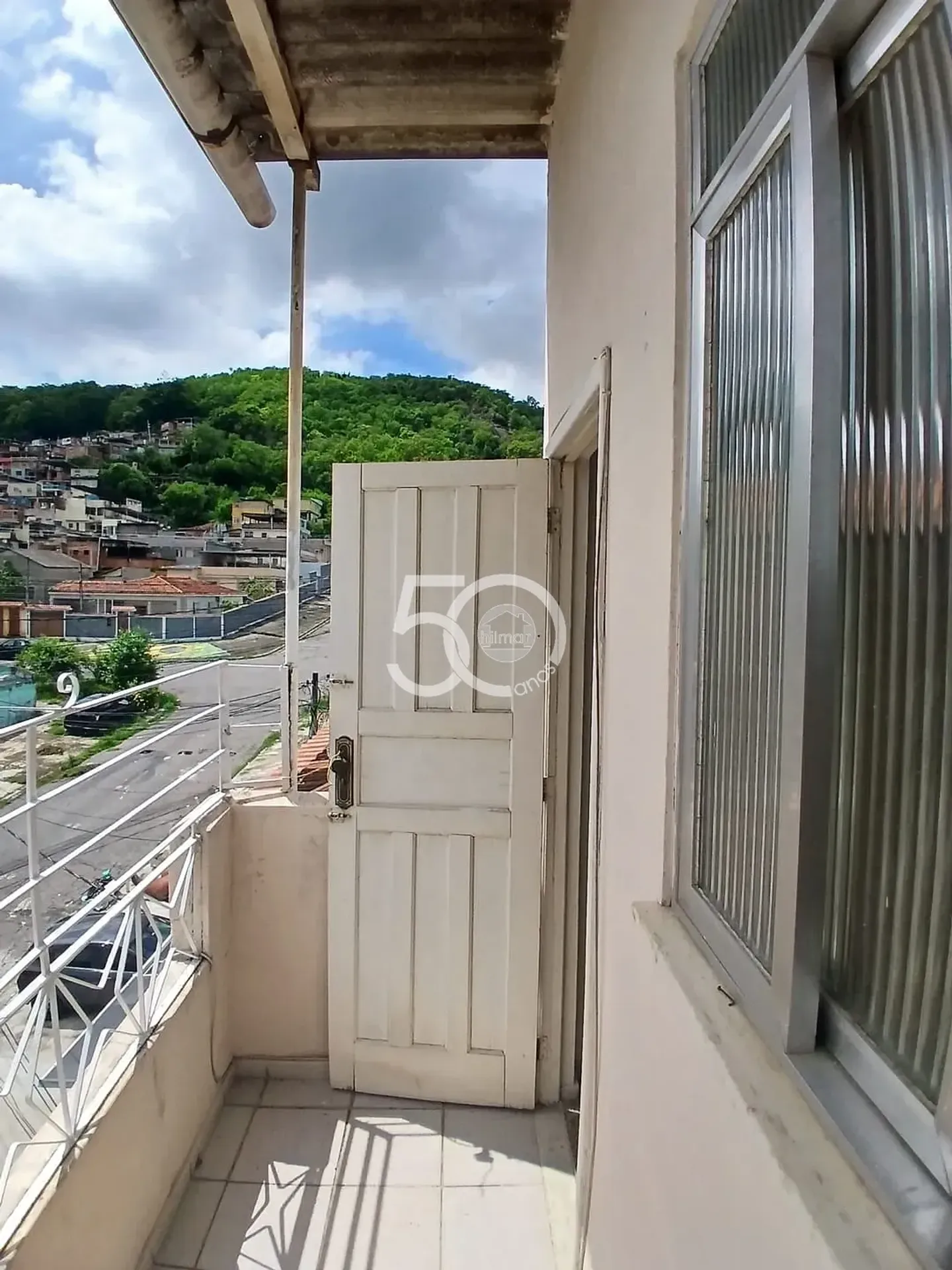 Apartment with a balcony, 2 bedrooms and 2 bathrooms — photo 32
