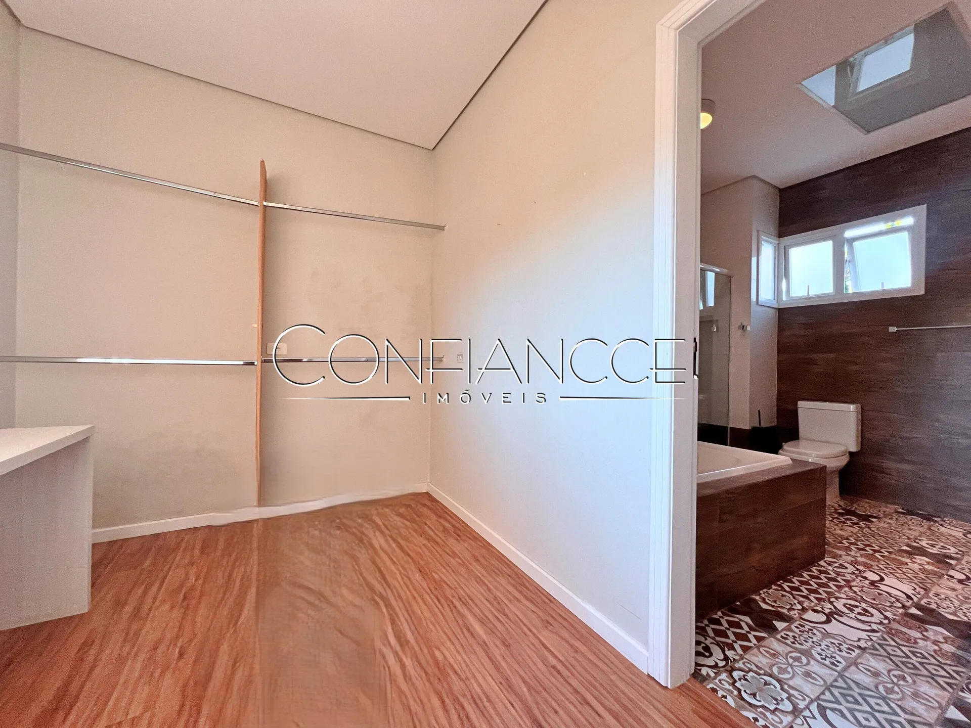 Casa em condomínio com 4 quartos e 6 banheiros — photo 29