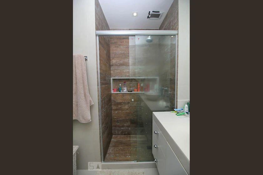 3-bedroom apartment with a glass-enclosed balcony — photo 83