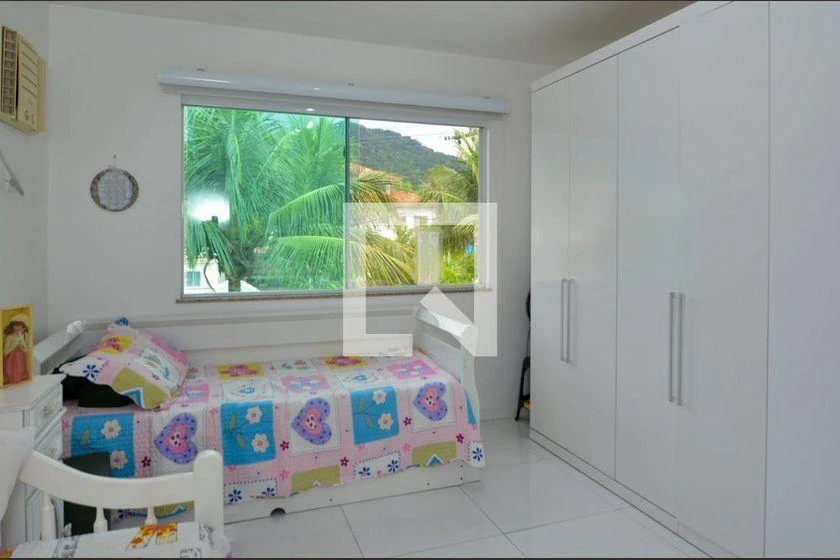 380 m² house with 4 bedrooms and air conditioning — photo 27