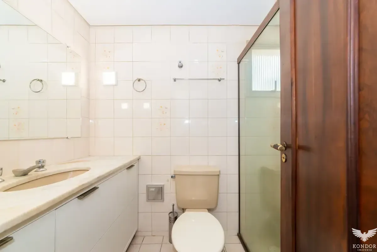 160 m² apartment with 3 bedrooms and 1 en-suite — photo 24