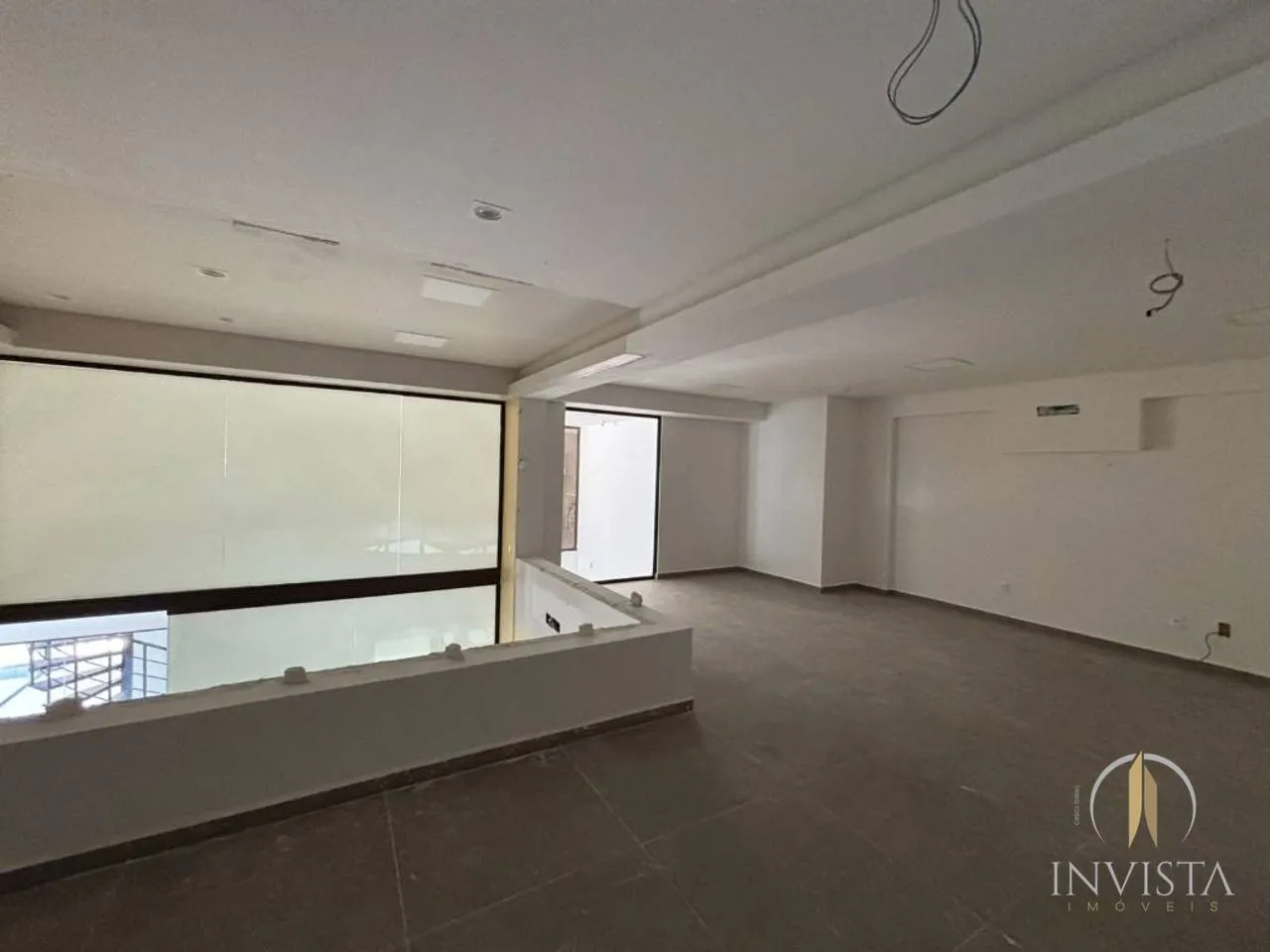 3-bedroom apartment with a walk-in closet — photo 25