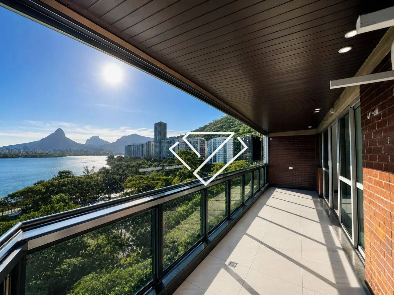 4-bedroom rental apartment with 160 m² and 3 baths — photo 3