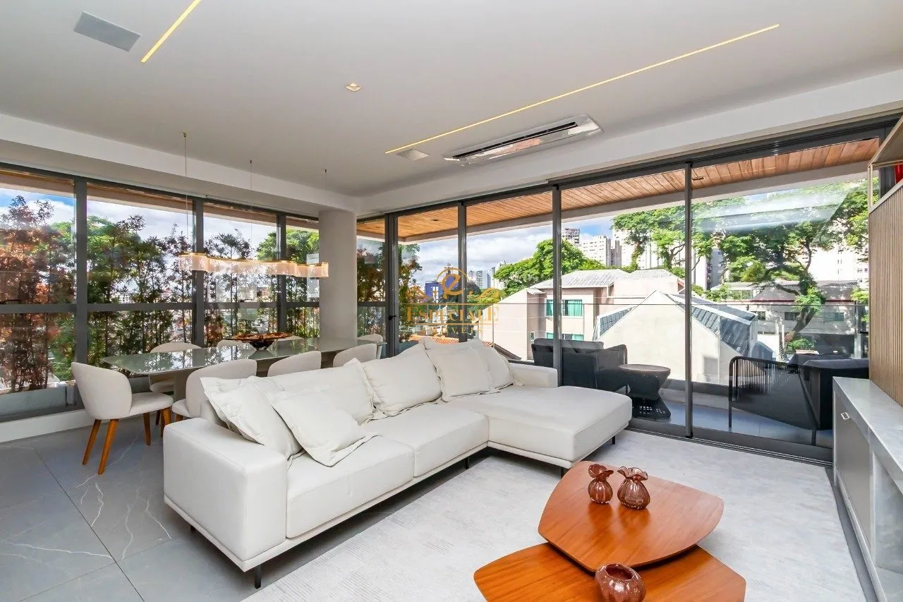 Furnished 186 m² apartment with 3 en-suite bedrooms — photo 2