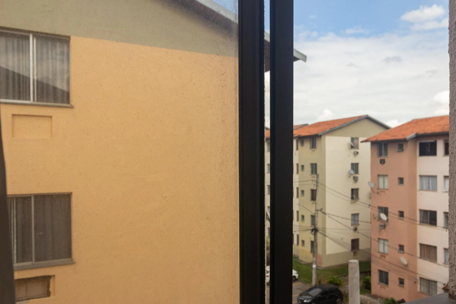 2-bedroom apartment with a closed kitchen and gas stove — photo 30