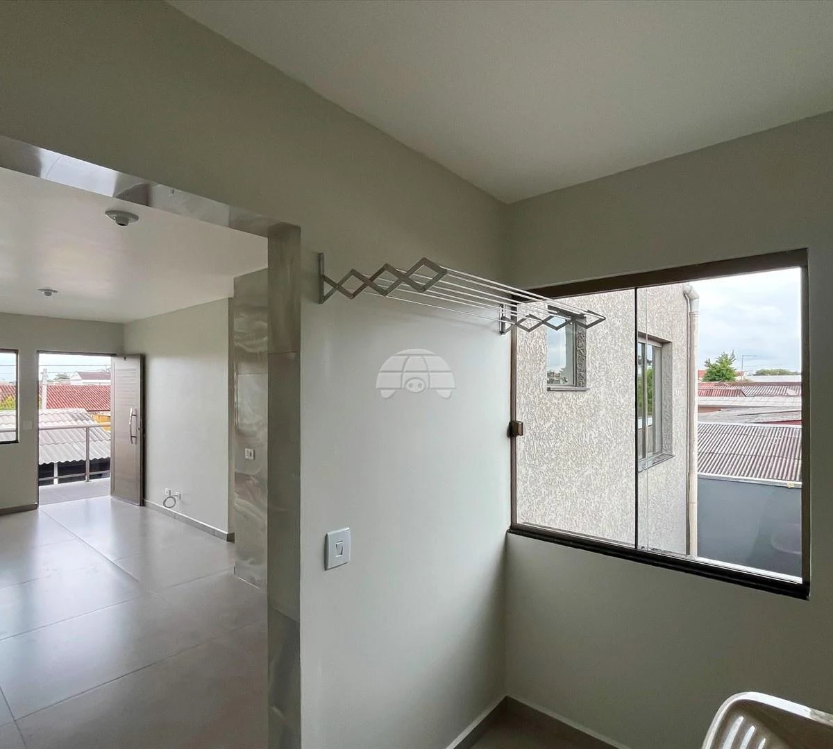 House with 2 bedrooms and a glassed-in balcony — photo 23