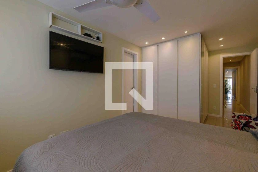 Furnished 3-bedroom apartment with 264 m² — photo 5