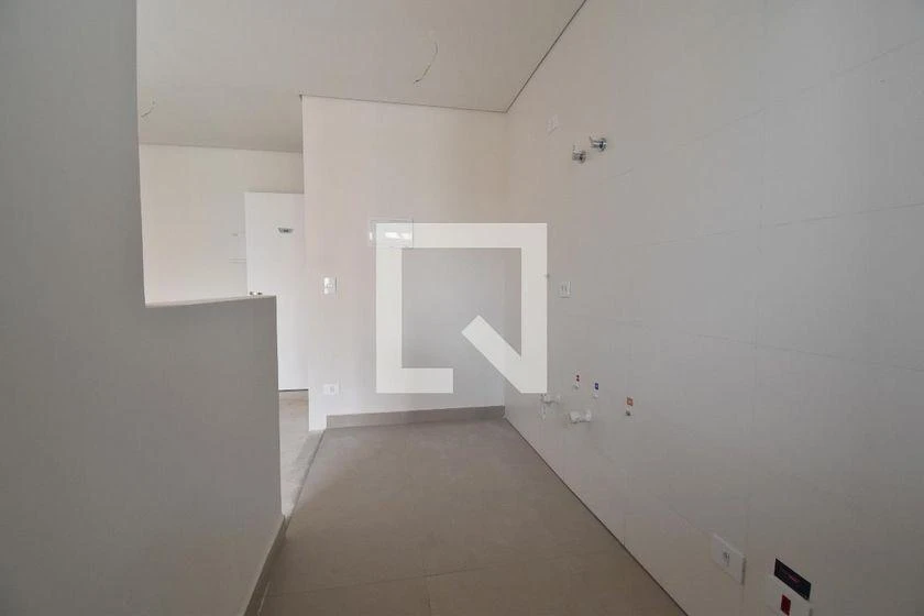 3-bedroom apartment in a building with a gym — photo 20